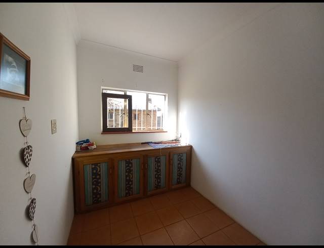 4 BEDROOM FREEHOLD FOR SALE IN CASSELDALE